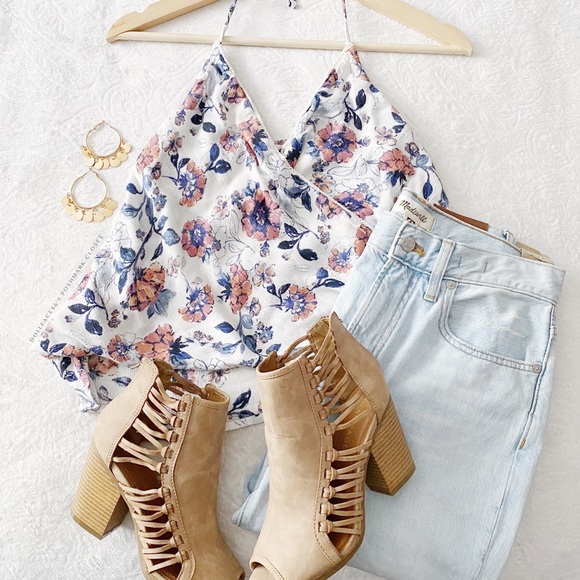 A&F Floral Print Surplice Halter Tank Top - Picture 2 of 12